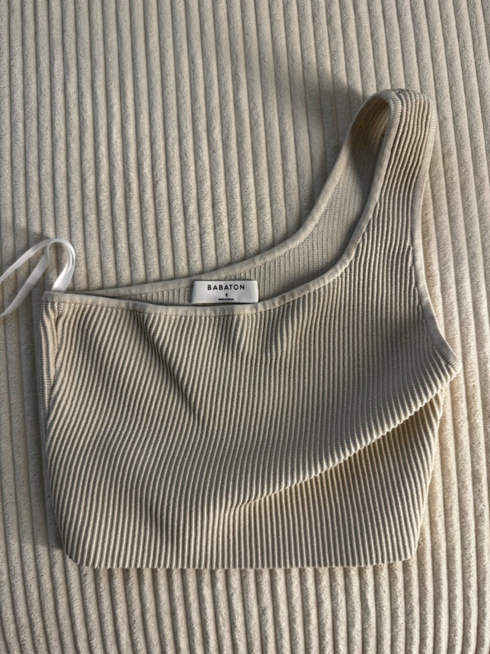 Aritzia Babaton Sculpt Ribbed Crop Tank Top S